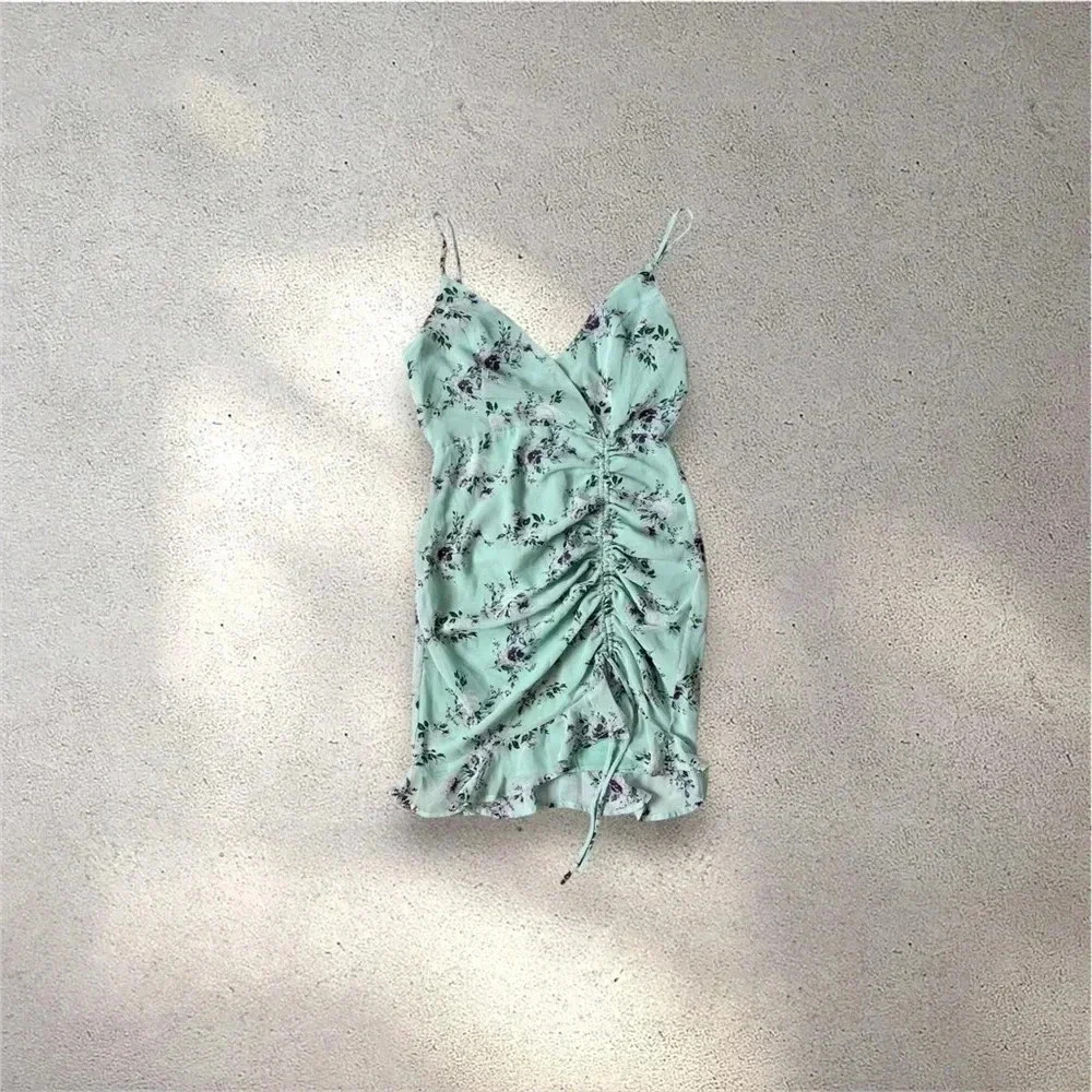 Floral lightweight mini dress size medium
